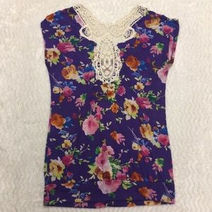 Crochet floral shirt - size small (4 - 6)